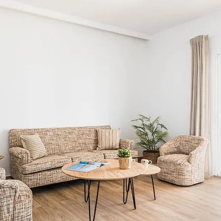 Evita * Santo Tomás